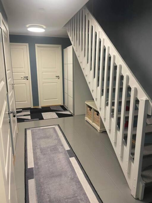Sjohus Ved Tjeldsundet - House By The Sea Holiday home Evenskjer